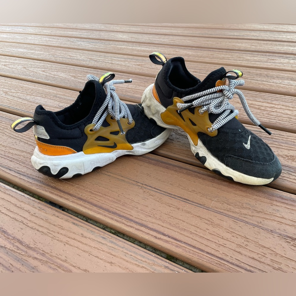 Nike React Presto kids size 1.5